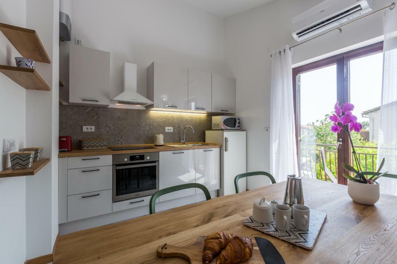Apartment Lungera Pula Ngoại thất bức ảnh