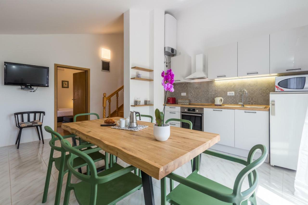 Apartment Lungera Pula Ngoại thất bức ảnh